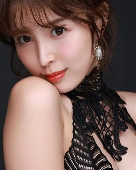 久9精品视频在线,メイリン モデルコレクション メ,观看免费无删减完整版